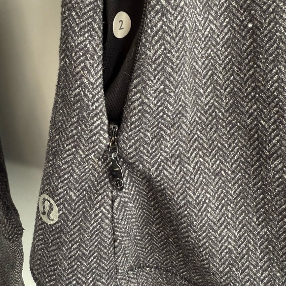 Lululemon Runderful Long Sleeve Heathered Herringbone Heathered Black Black 2 - Picture 13 of 16